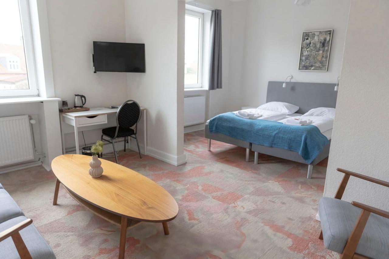 Hotel Harmonien Наксков Екстериор снимка